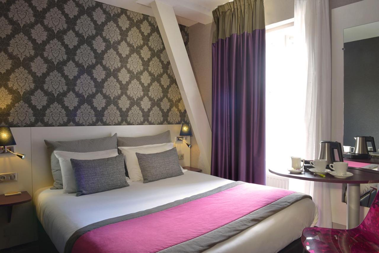 Logis Hotel-Restaurant Le Fontarabie Фонтене-ле-Комт Экстерьер фото